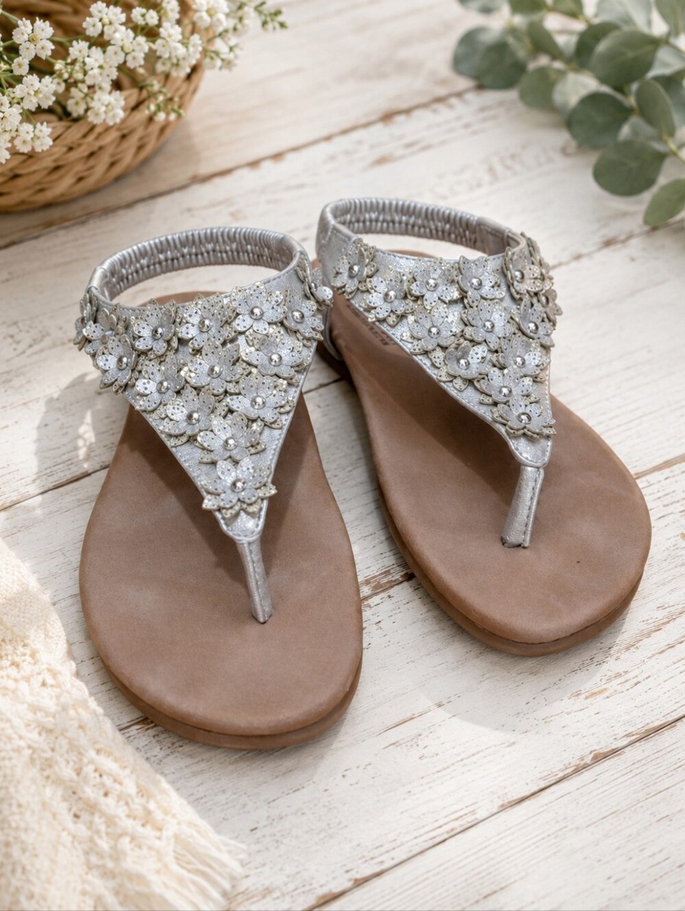 Size 36 Lady comfort flower detail sandals